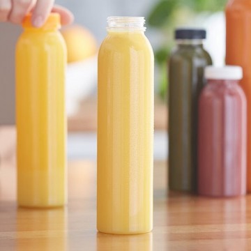 Disposable rPET bottles for serving smoothies and cold drinks on the go.